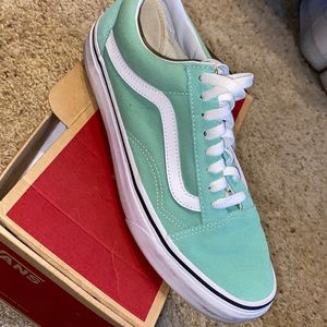 Vans, 9.5, Ochre/True White